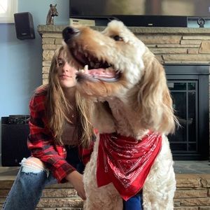 Meet your Posher, Lauren